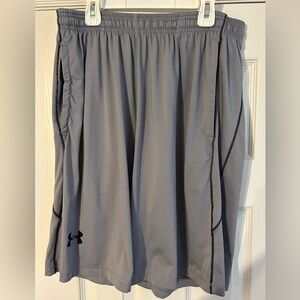 Under Armour HeatGear Men’s Loose Fit Gray Athletic Shorts LARGE